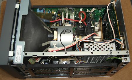 ソニートリニトロンモニター PVM-9040 改造への道のり1