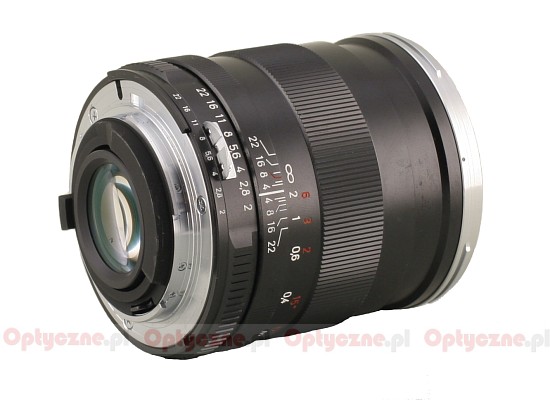 Carl Zeiss Distagon T* 28 mm f/2.0 ZF/ZK/ZE review - Build quality