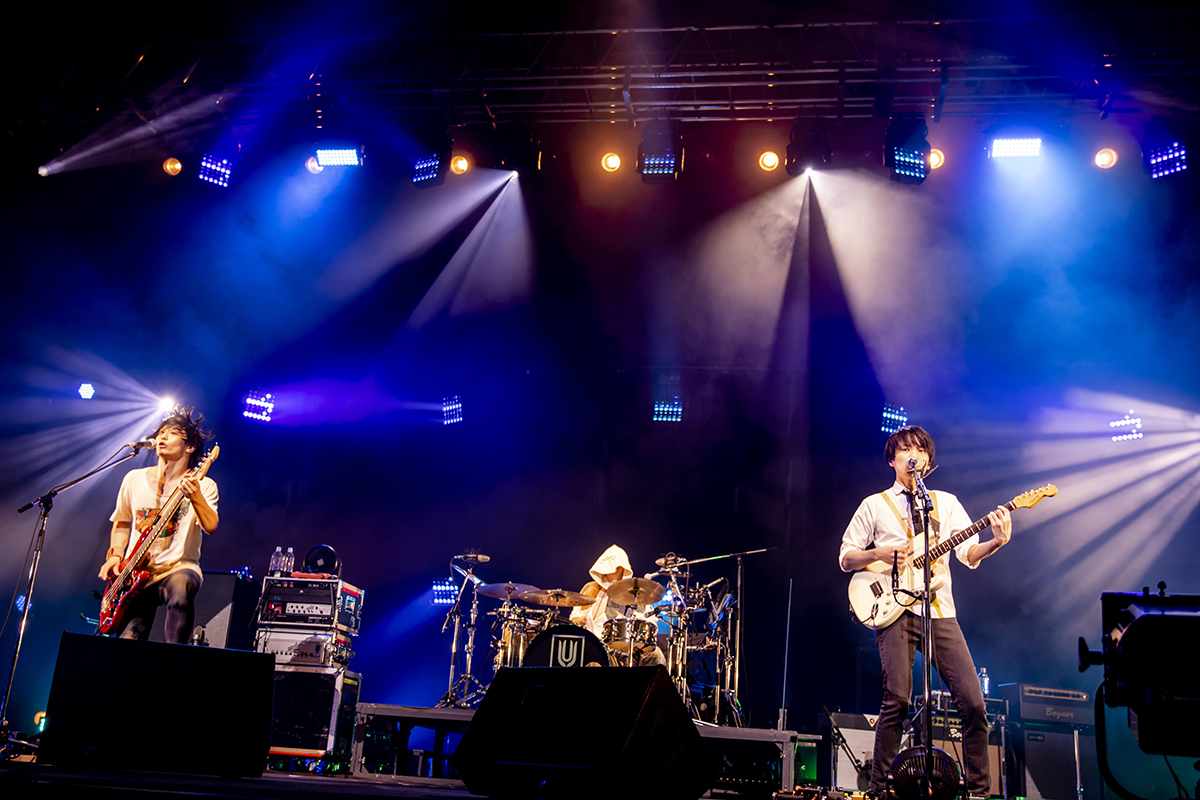 UNISON SQUARE GARDEN、アルバム『Patrick Vegee』引っさげたライブ