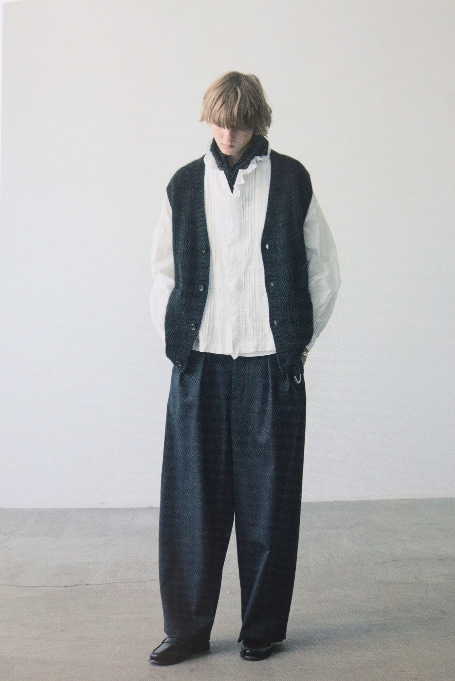 TOUJOURS公式通販 トゥジュ―正規取扱店 TOUJOURS/Lace Pin Tuck Ruffle