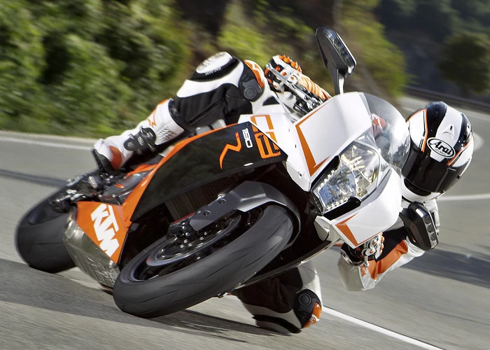 KTM 1190 RC8 R 2015 - Motorcycle specifications, reviews, photos