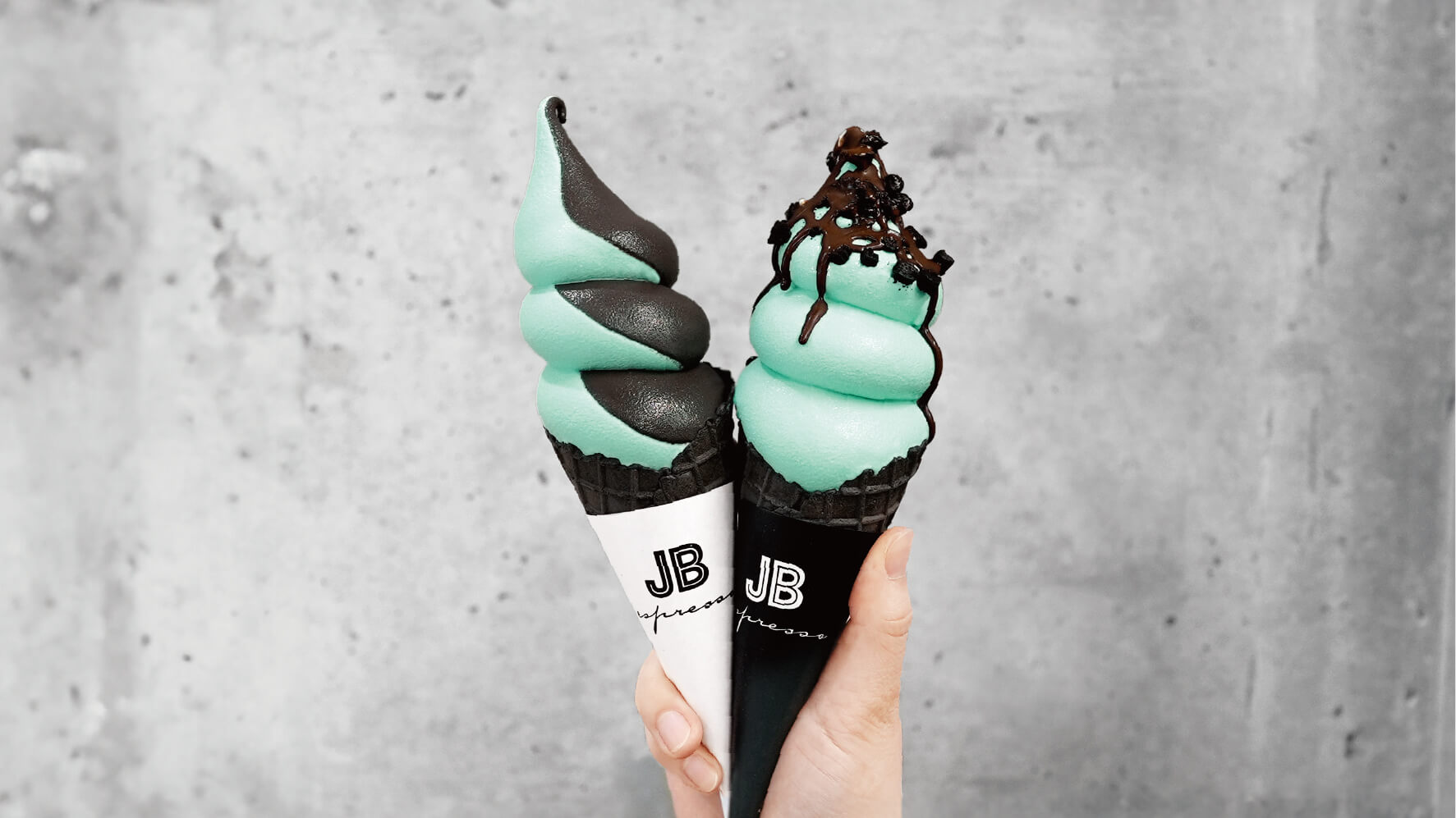 JBsofto2025_ChocomlatemMint_ey