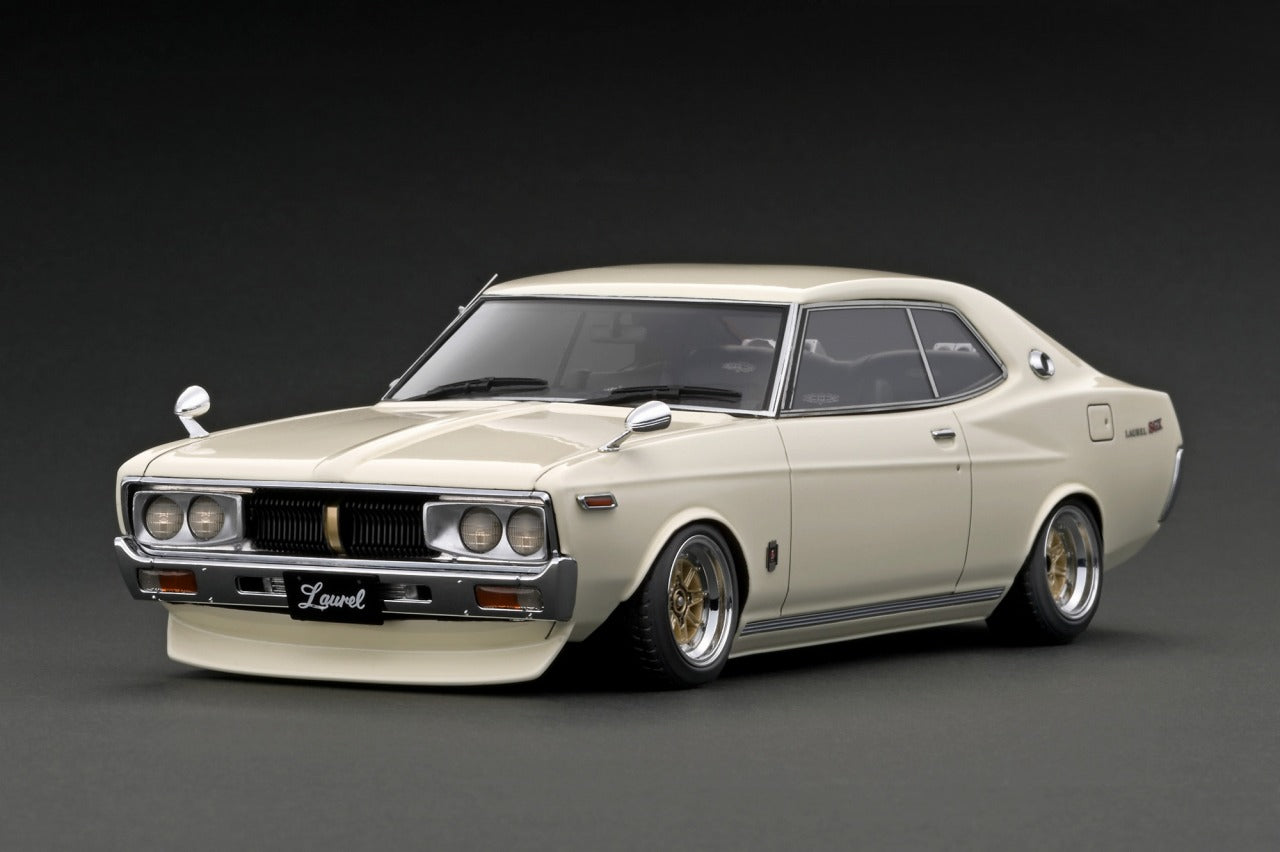 Ignition Model 1:18 Nissan Laurel 2000SGX (C130) in White – Model