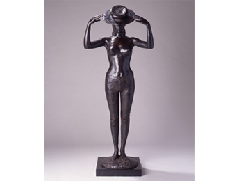 佐藤忠良《帽子・立像》 – 丸沼芸術の森 – MARUNUMA ART PARK