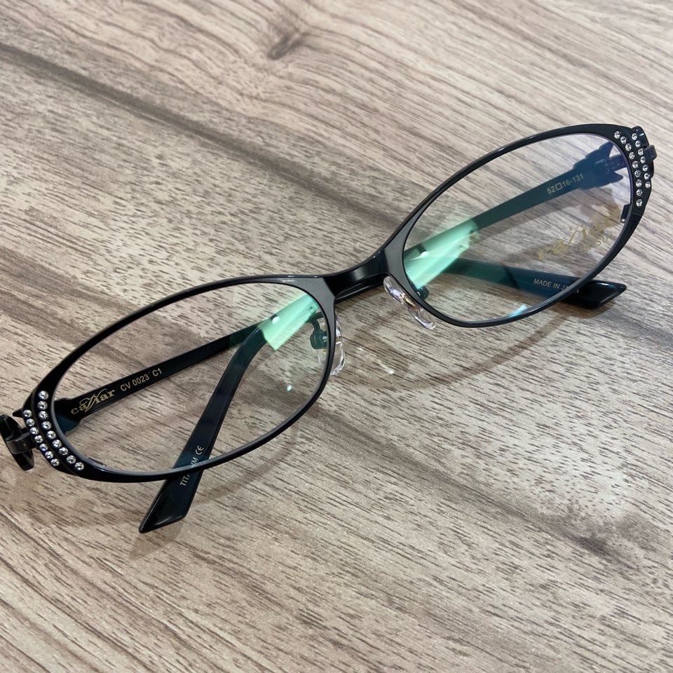 Caviar キャビア。｜スタッフブログ｜メガネのセンリ