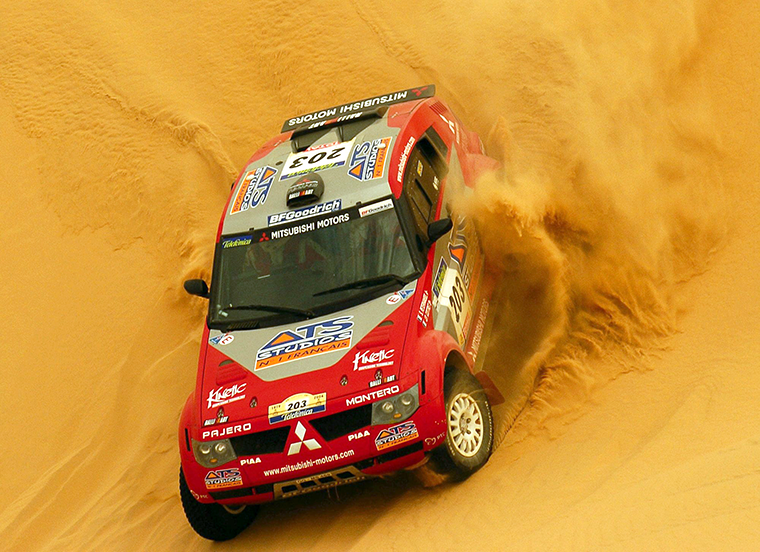 2004 | ダカール・ラリー | モータースポーツ | 三菱自動車のクルマ