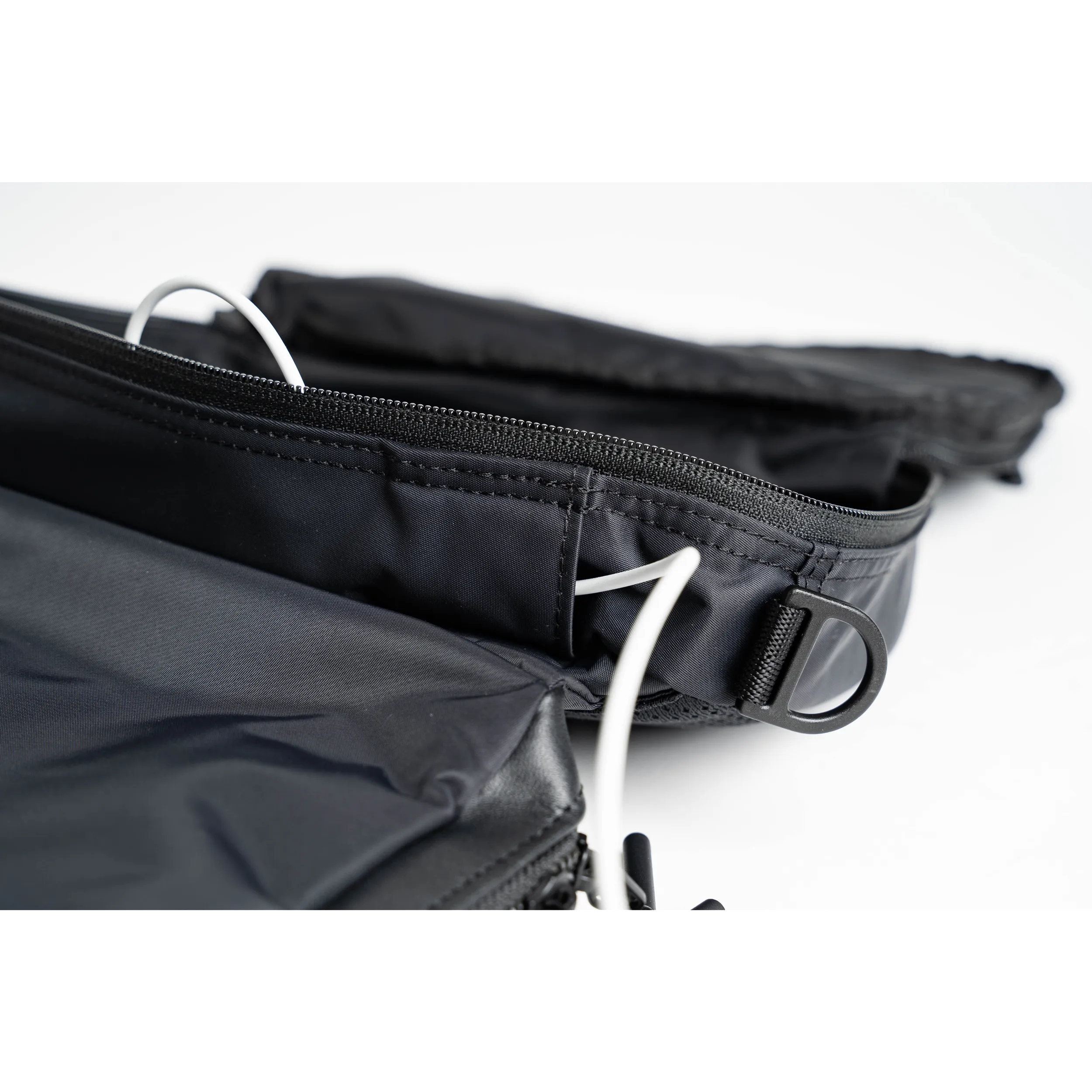 在庫限りセール品】UNDERTHESUN SPEED ”Flap Shoulder Bag” 50008