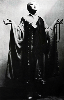 歴史の闇掘り起こす 日帝時代の舞踊家・崔承喜