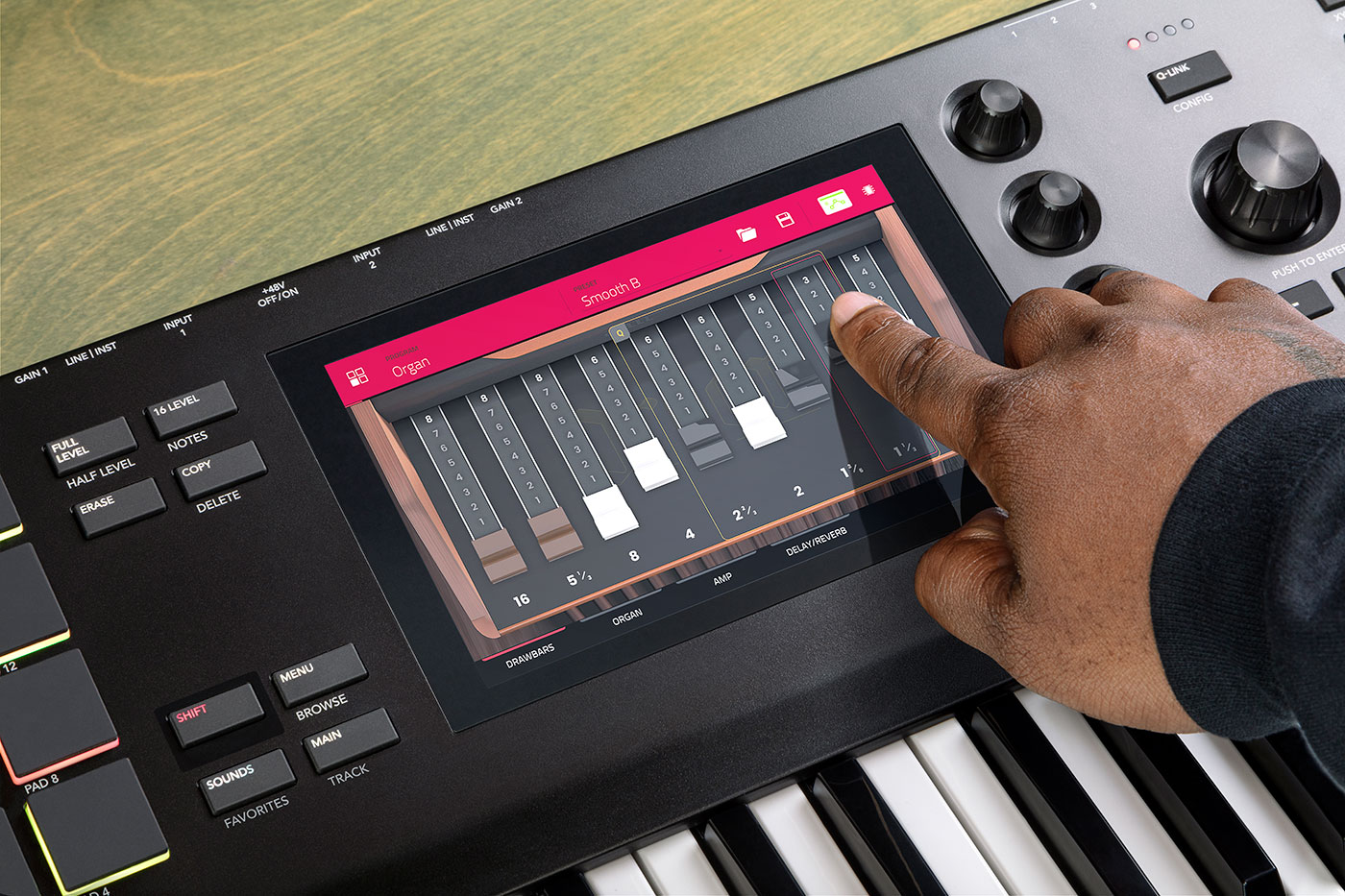 AKAIがスタンドアローン・シンセサイザーMPC Key 61を発売！MPCの革新