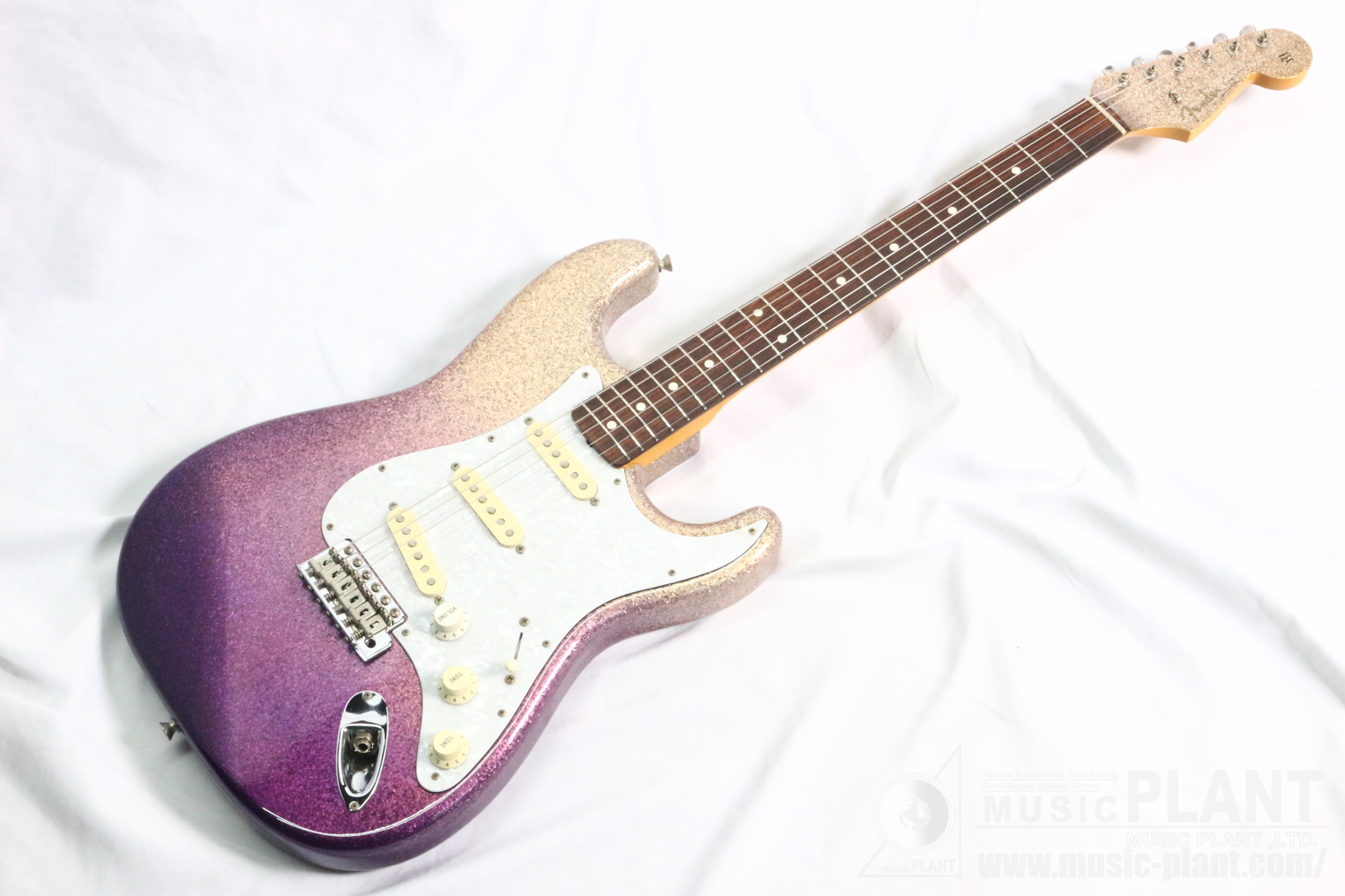 Fender Japan ストラトキャスター2012 ST62/MH Brilliant Sparkle