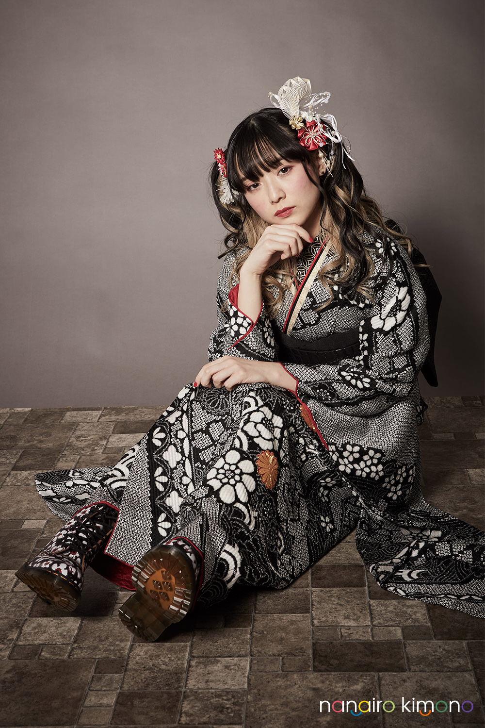 ナナイロキモノWEBショップ / 成人式振袖レンタルフルセット｜黒色