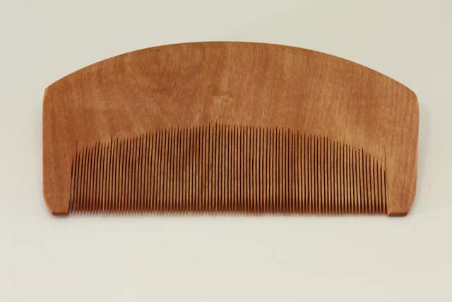 髪一本一本を梳る お六伝説×木曽櫛細工 - COMZINE by NTTコムウェア