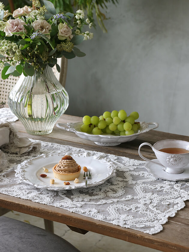 Chez moiプレースマットArabesqueオフホワイト サラグレースランチョン