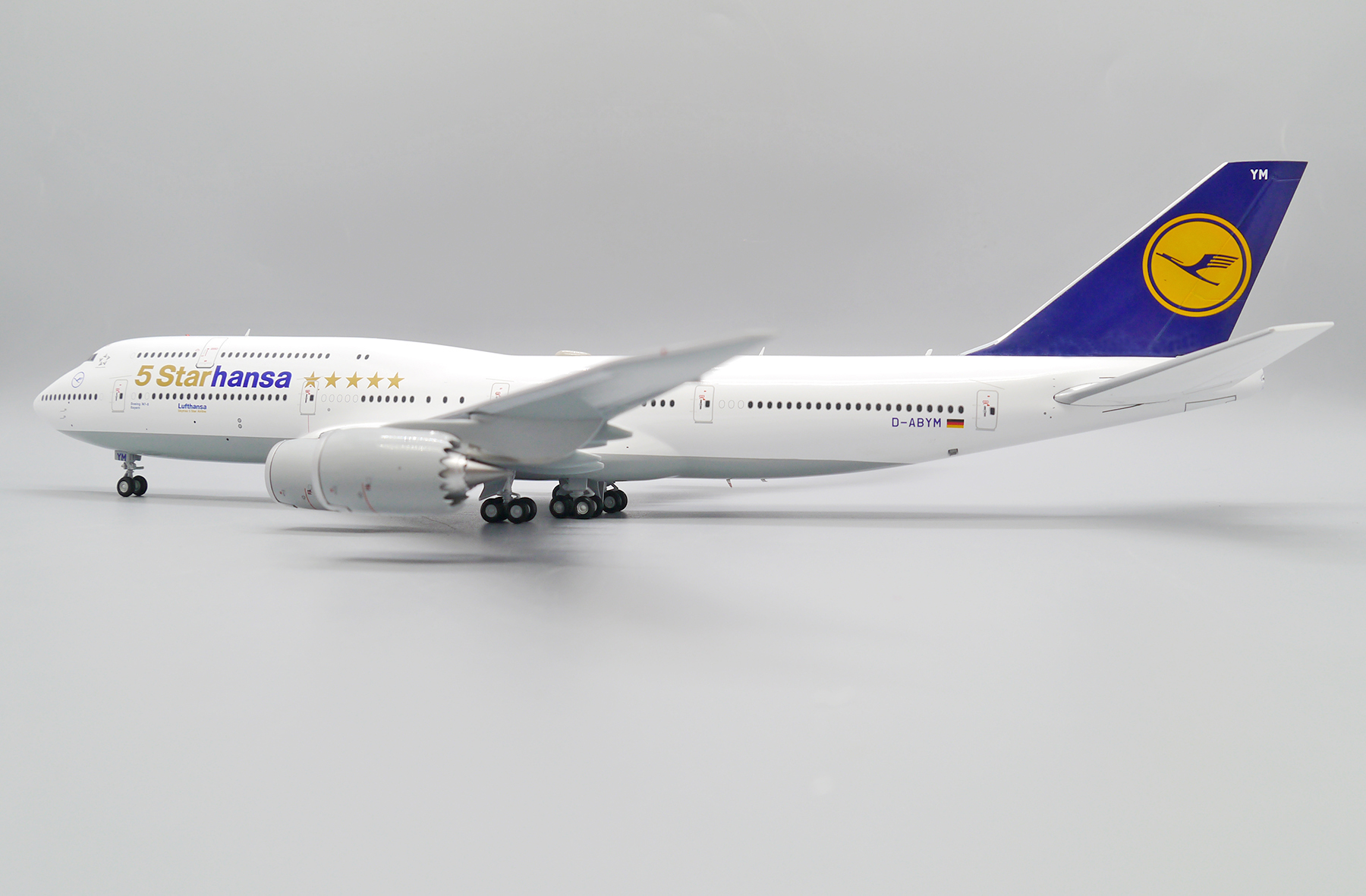 ScaleModelStore.com :: JC Wings 1:200 - EW2748005 - Lufthansa