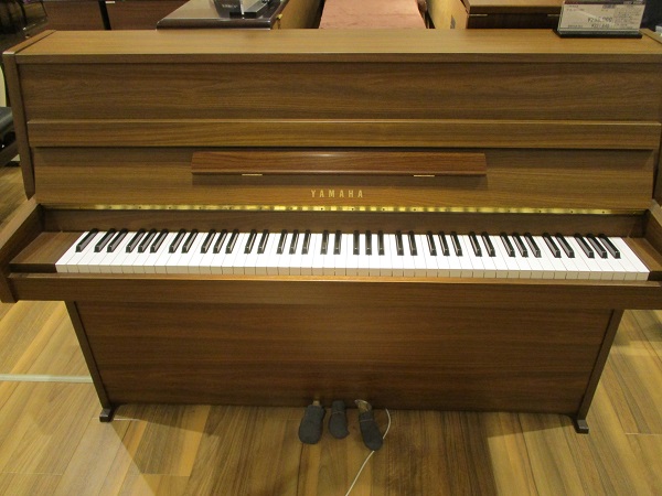 アコースティックピアノ【ザウター UP114Premiere】【ヤマハ MC108C