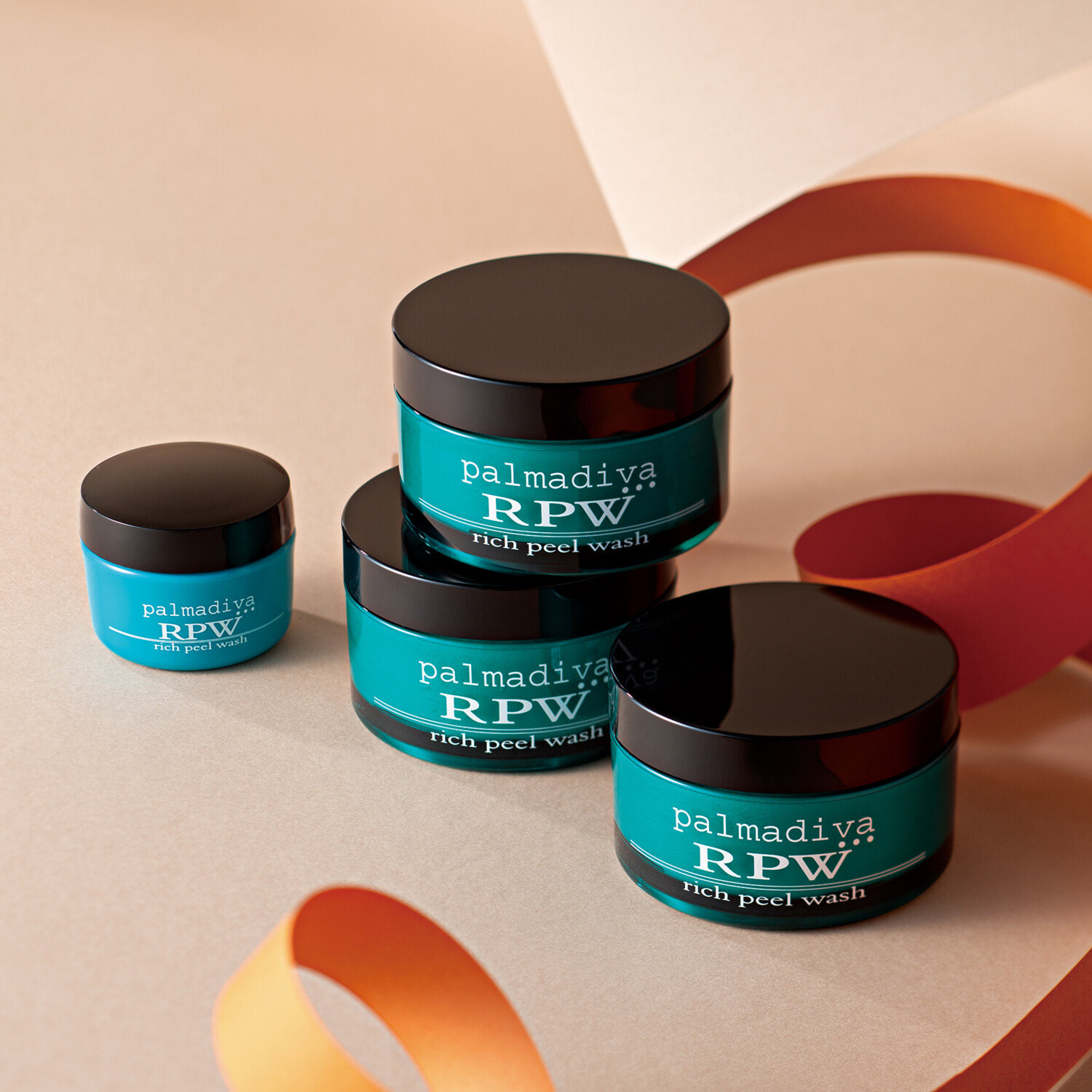 パルマディーバ 古い角質・皮脂をオフ！ 厳選美容成分を配合 ハリツヤ