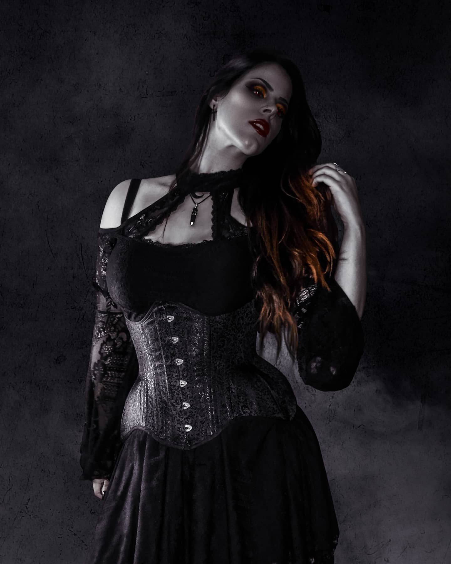 アフィックス パラパラ エナメル コルセット ボンデージ