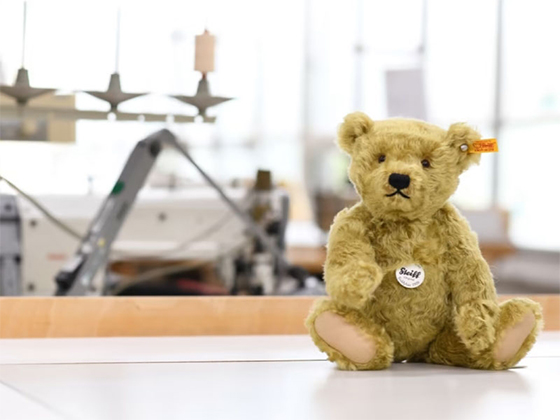 テディベアのハニー 28cm | ドイツ最高級テディベアのシュタイフ日本