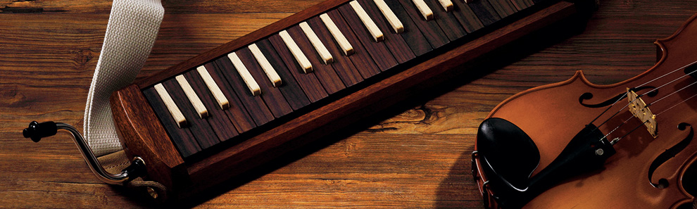 木製鍵盤ハーモニカ（木製ケンハモ）W-37 | 鈴木楽器製作所