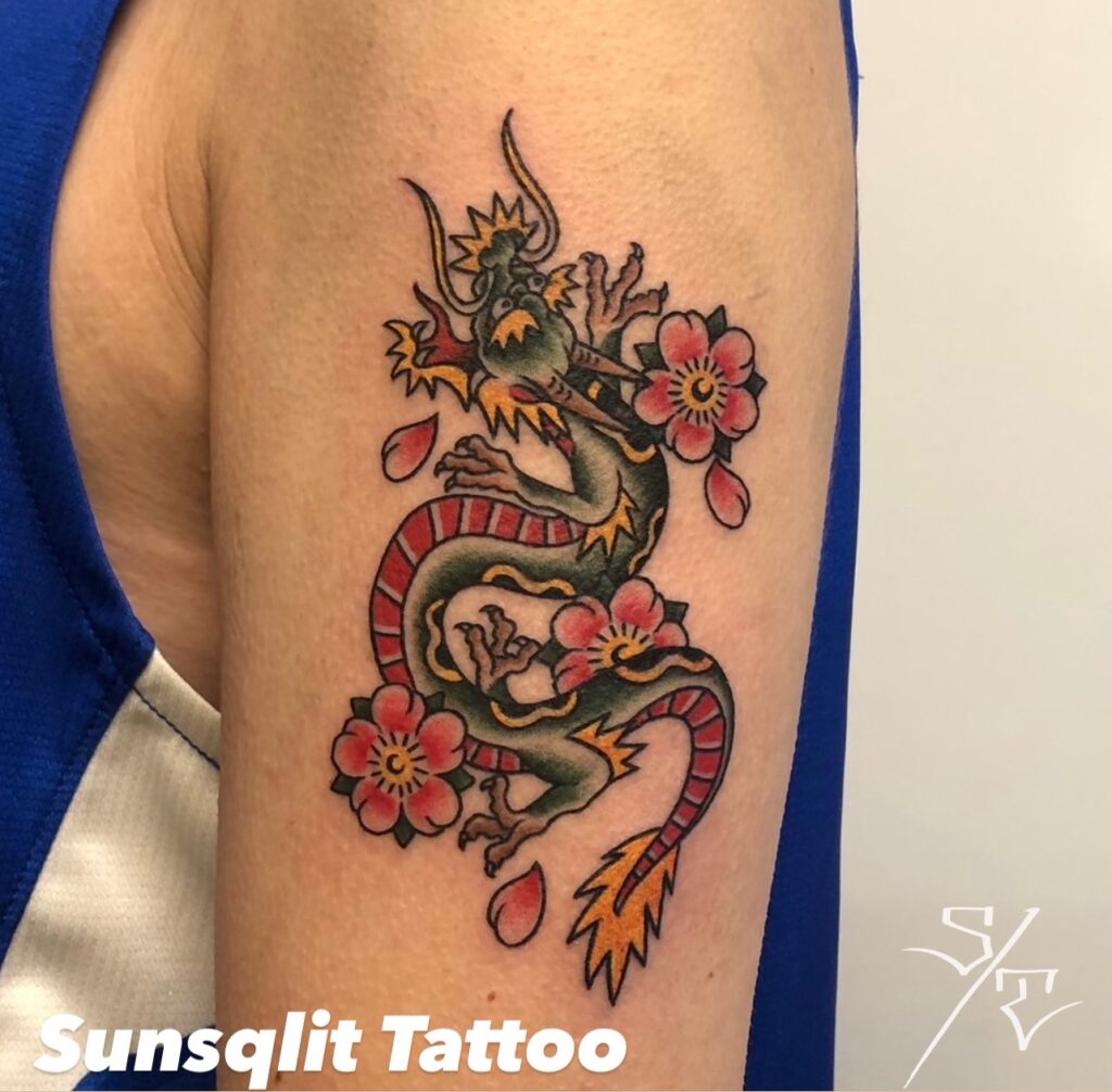 カラー ドラゴン | 東京の渋谷・秋葉原・原宿でタトゥースタジオは