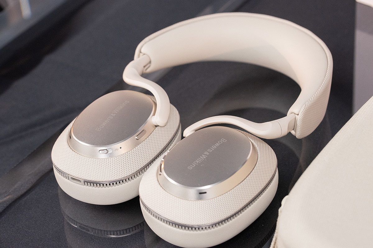 Bowers & Wilkins、新ワイヤレスヘッドホン「Px7 S3」。aptX Lossless