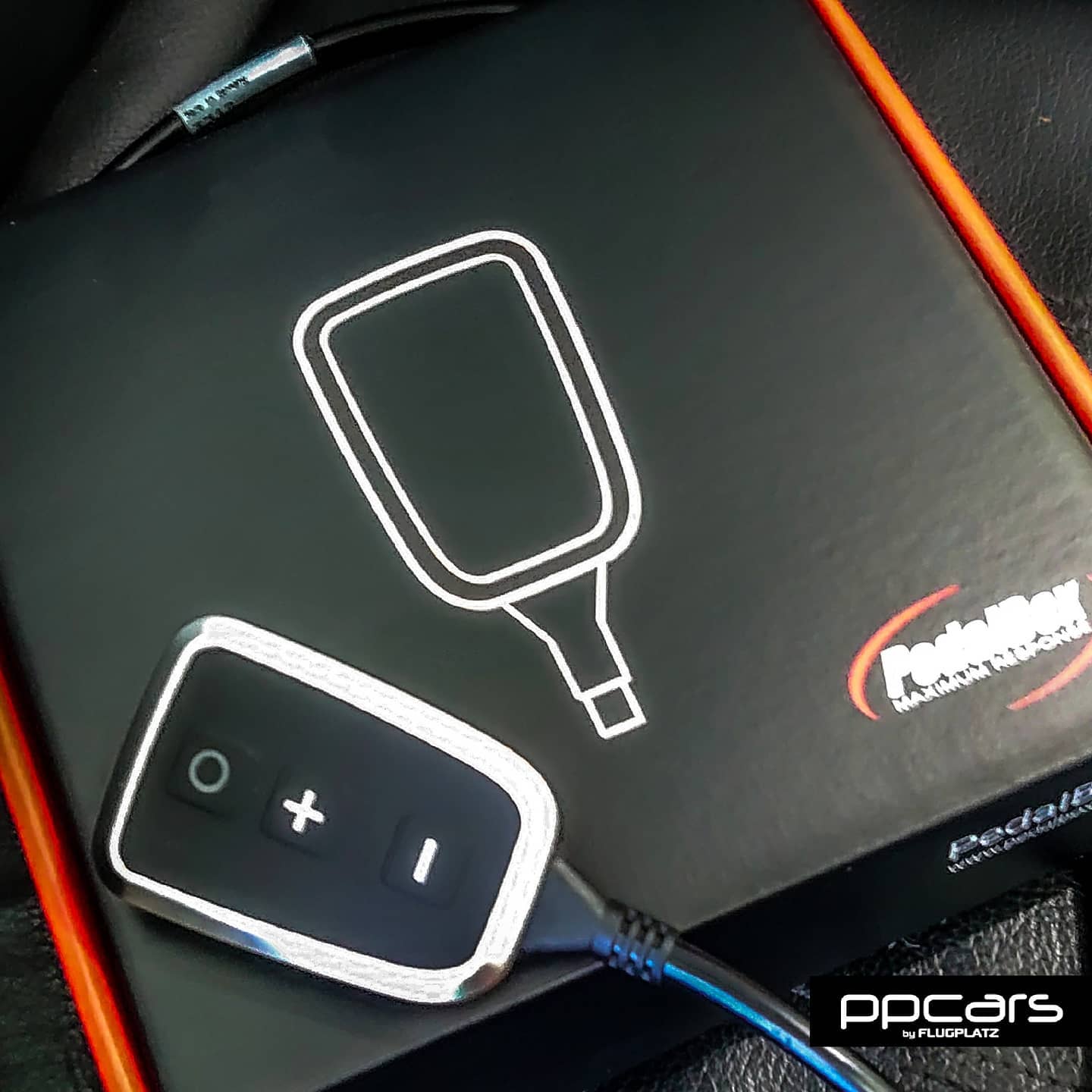 Audi A6 (4G/C7) Sedan x スロットルコントローラー | 事例紹介 | VW