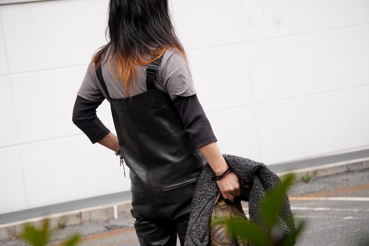 LEATHER OVER ALL | BOTTOMS | オンラインショッピング | ROARS