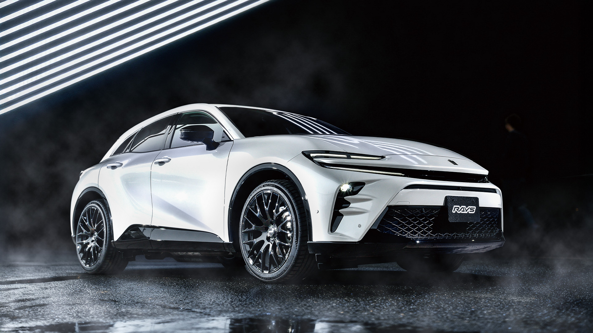 タイヤ館 綾瀬｜RAYS（株式会社レイズ）｜革新的なハイパフォーマンス