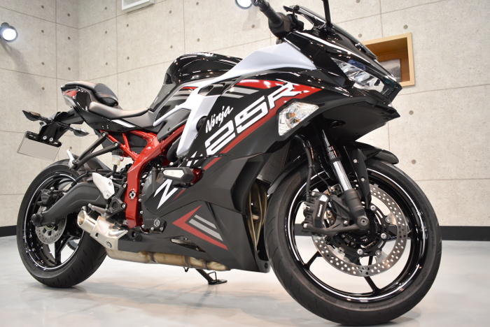 施工ギャラリー - 深谷市のお客様 カワサキ・ZX-25RSEのガラス