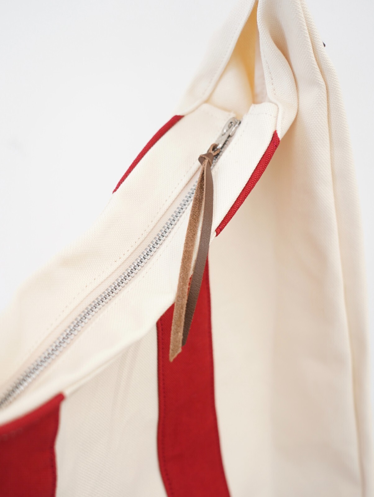 3Dカッティングメッセンジャーバッグ - コッキ レディース & メンズ