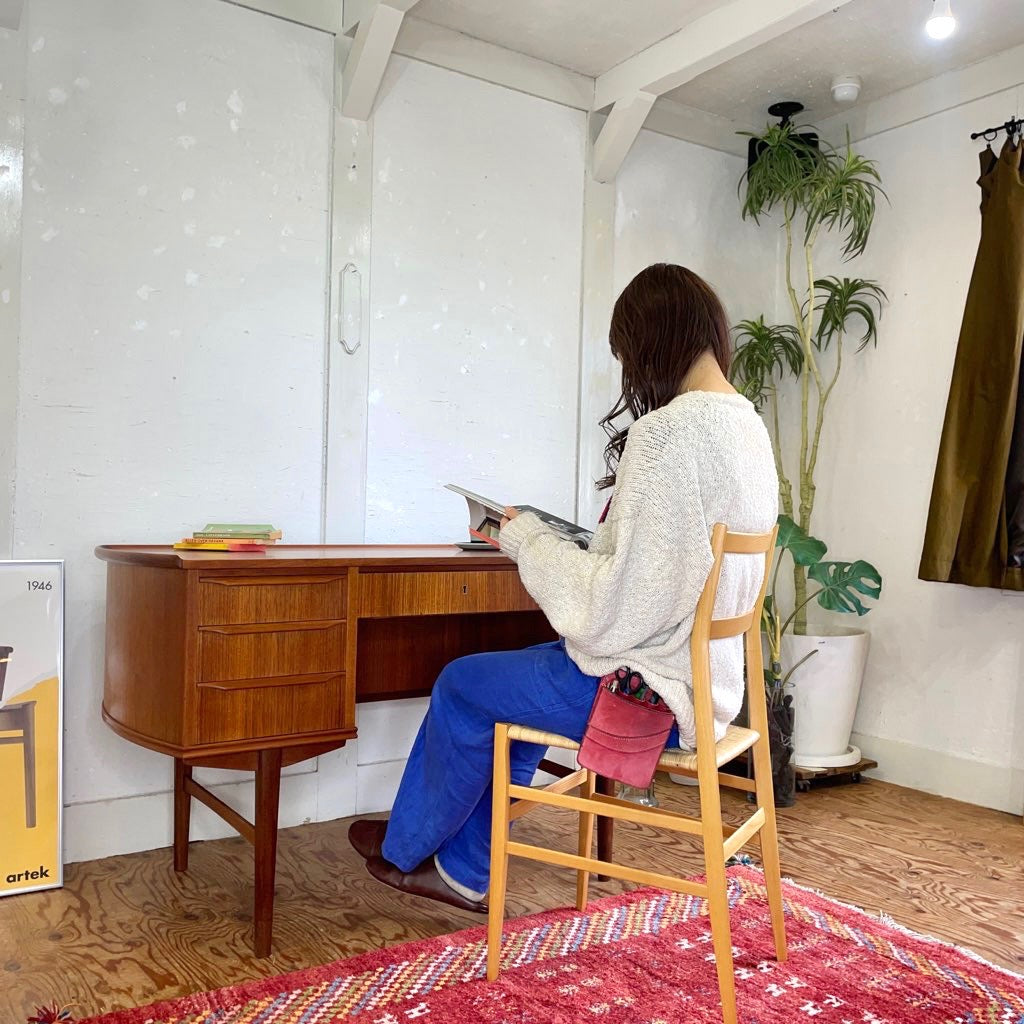 チーク材 両袖デスク 北欧デンマーク製 ヴィンテージ 中古 背面収納