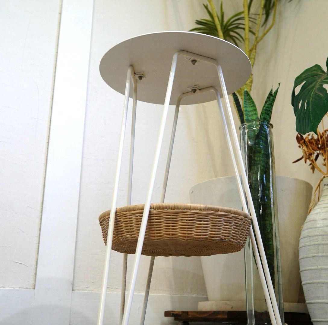 イデー / IDEE ワラビー / WALLABY サイドテーブル バスケット 白