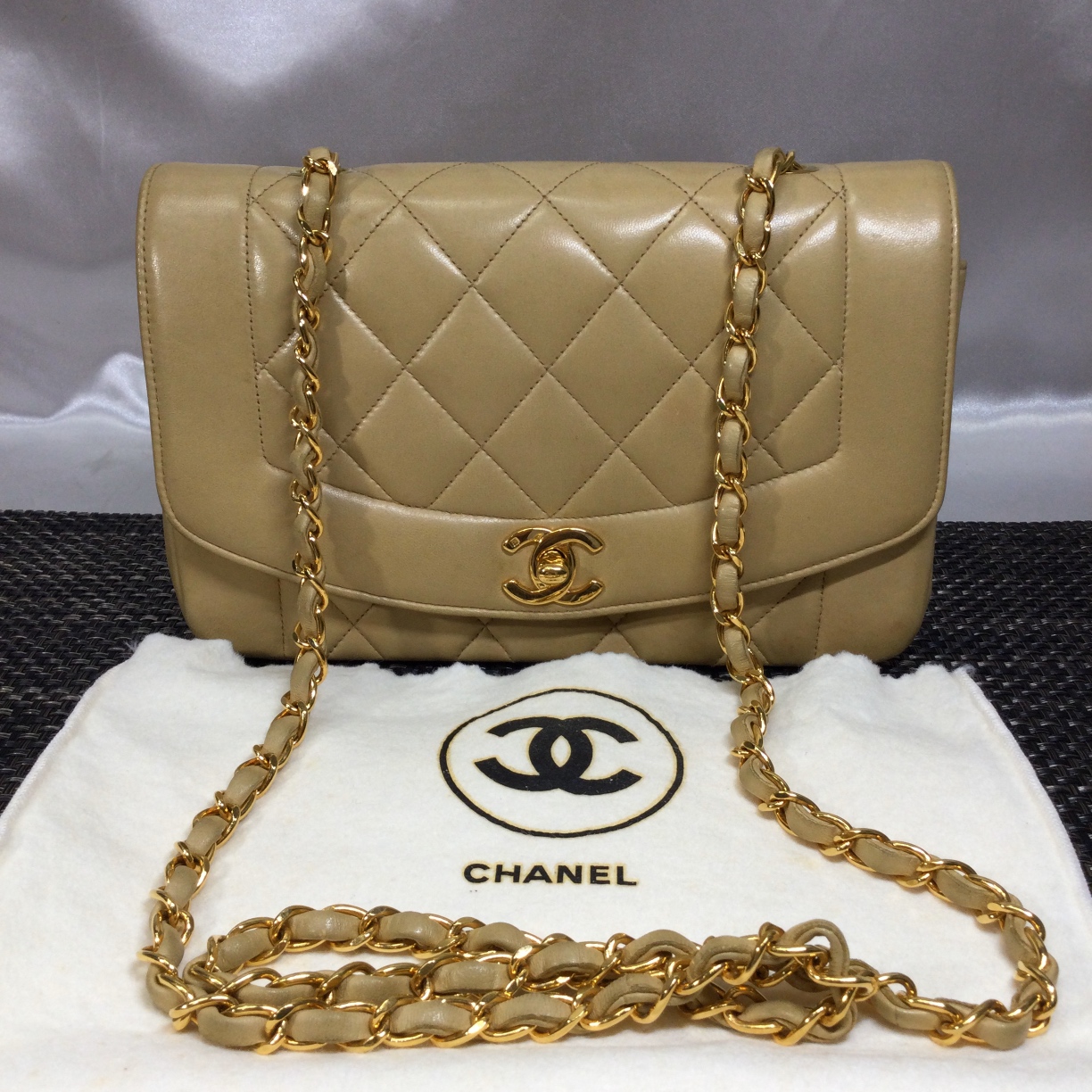 CHANEL シャネル ダイアナ22 マトラッセ ラムスキン シングルチェーン