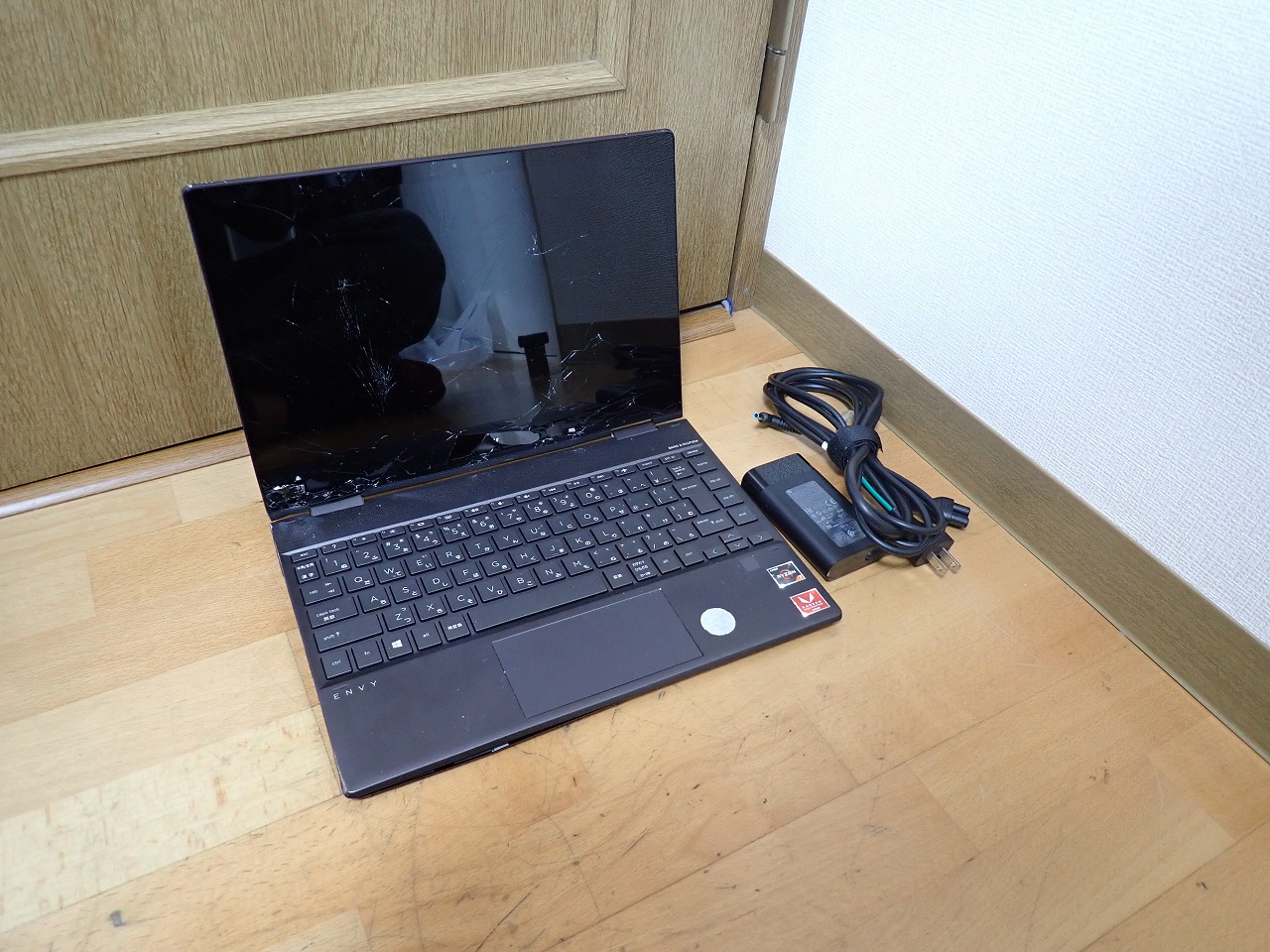 ジャンク ノートパソコン HP ENVY 13-AR0003AU AMD RYZEN 7 RADEON