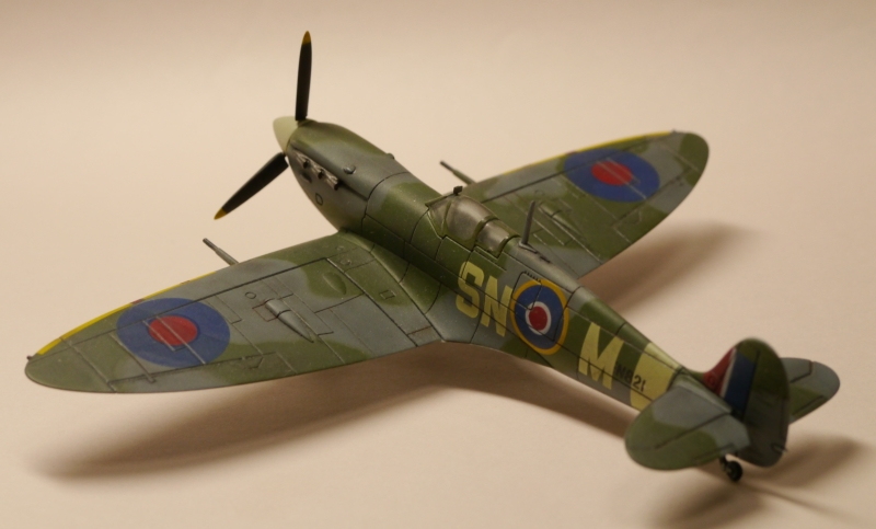 翼コレクション（童友社 1/100）