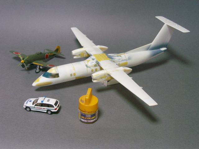 ボンバルディア DHC-8 Q-300(ミニクラフト 1/72 Q-100改造)＞ 飛行機