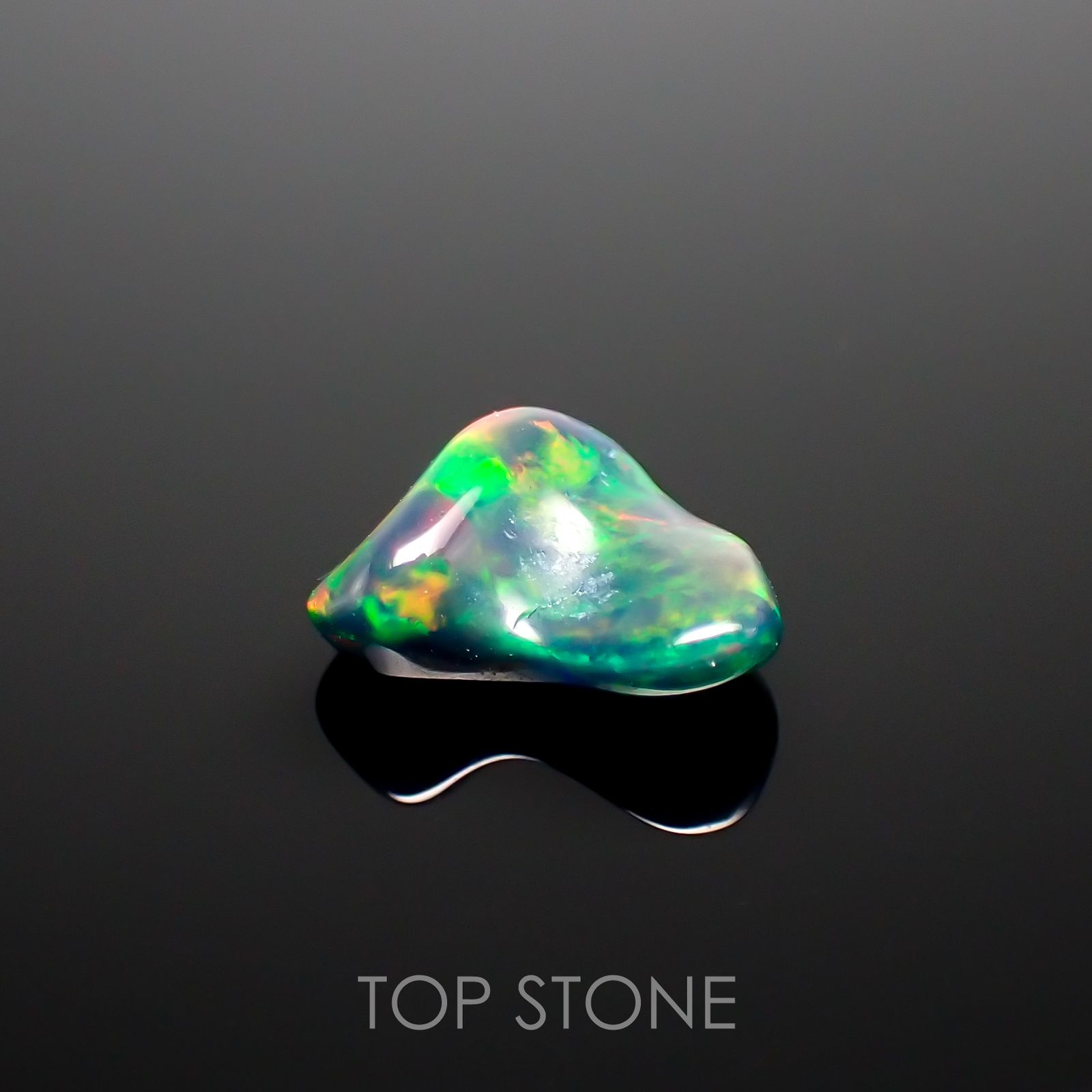 ◇バロック型◇ブラックオパール(宝石名オパール/加熱処理) エチオピア