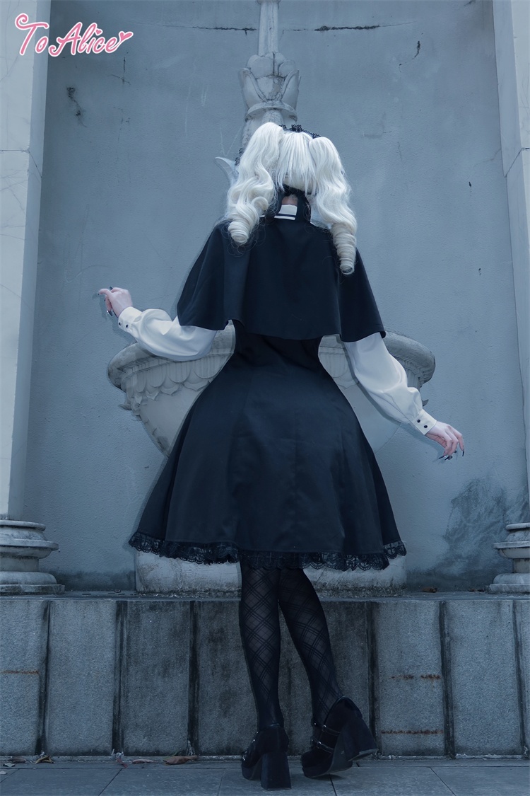 BlackShamrock】F164魔法学園ケープ付きワンピース - To Alice