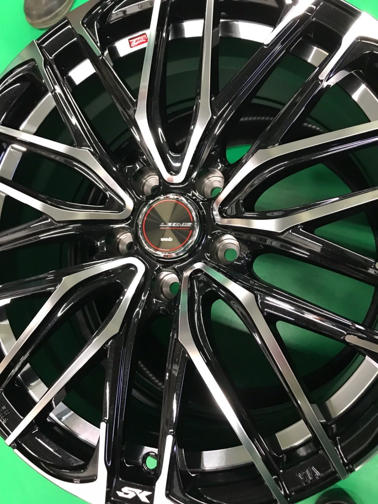 WEDS レオニスSK 18インチ プリウスαに取付 | 店舗おススメ情報