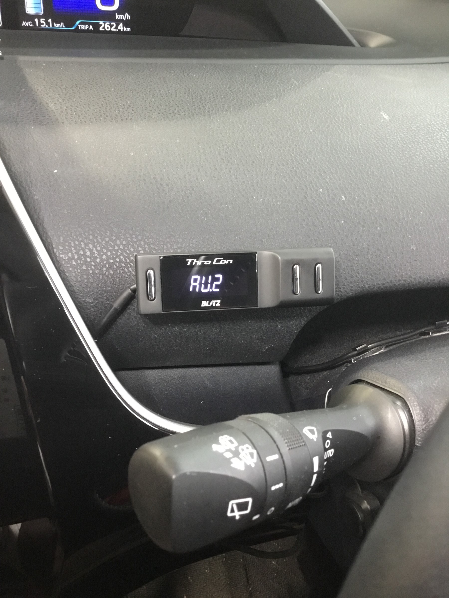 50系プリウス ブリッツ スロットルコントローラー（スロコン）取付