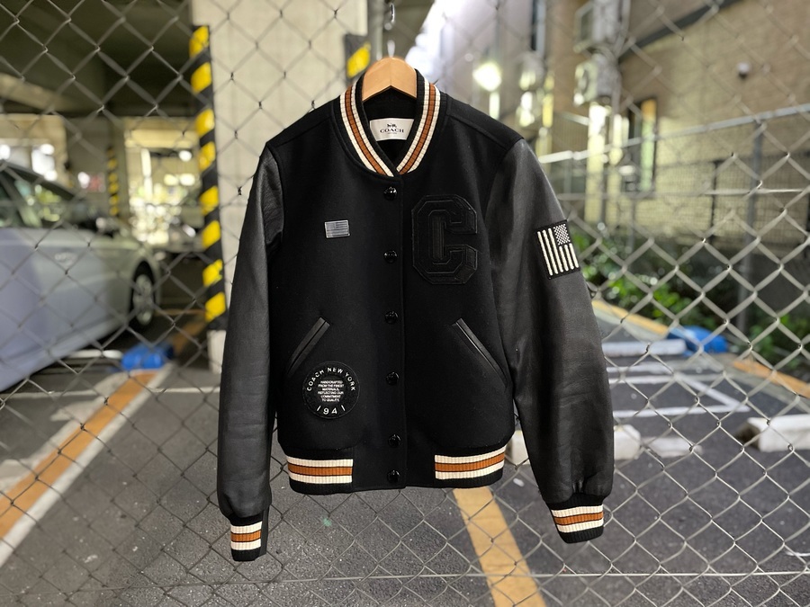 COACH/コーチ】のスタジャン E1602-35014が買取入荷いたしました