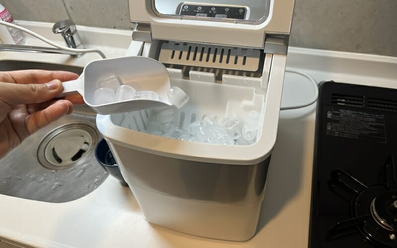 FREE VILLAGE 小型製氷機』レビュー | ワンタッチでスピーディに氷を