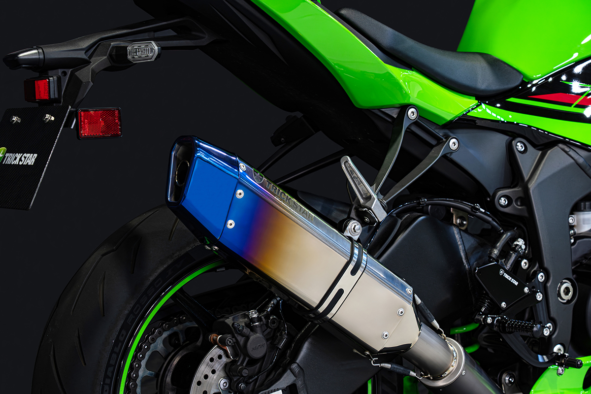 新製品情報】ZX-6R(24-)政府認証フルエキゾーストマフラーIKAZUCHI