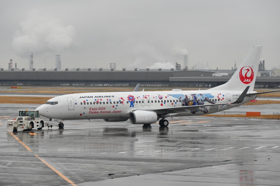 JAL、3機の万博記念機で機運醸成へ 「JALガンダムJET」が運航開始