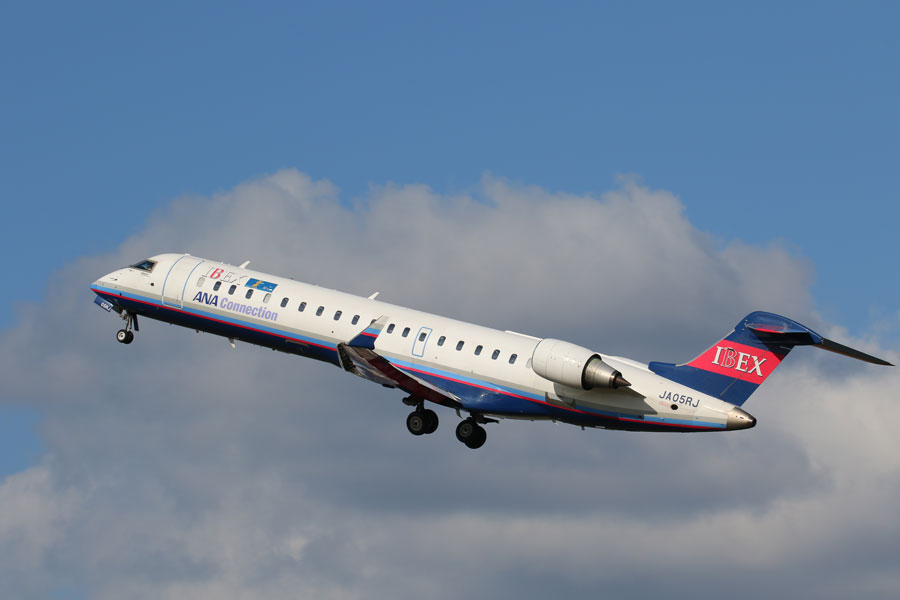 JAL、13機目のエアバスA350-900型機を受領 トゥールーズから羽田に到着