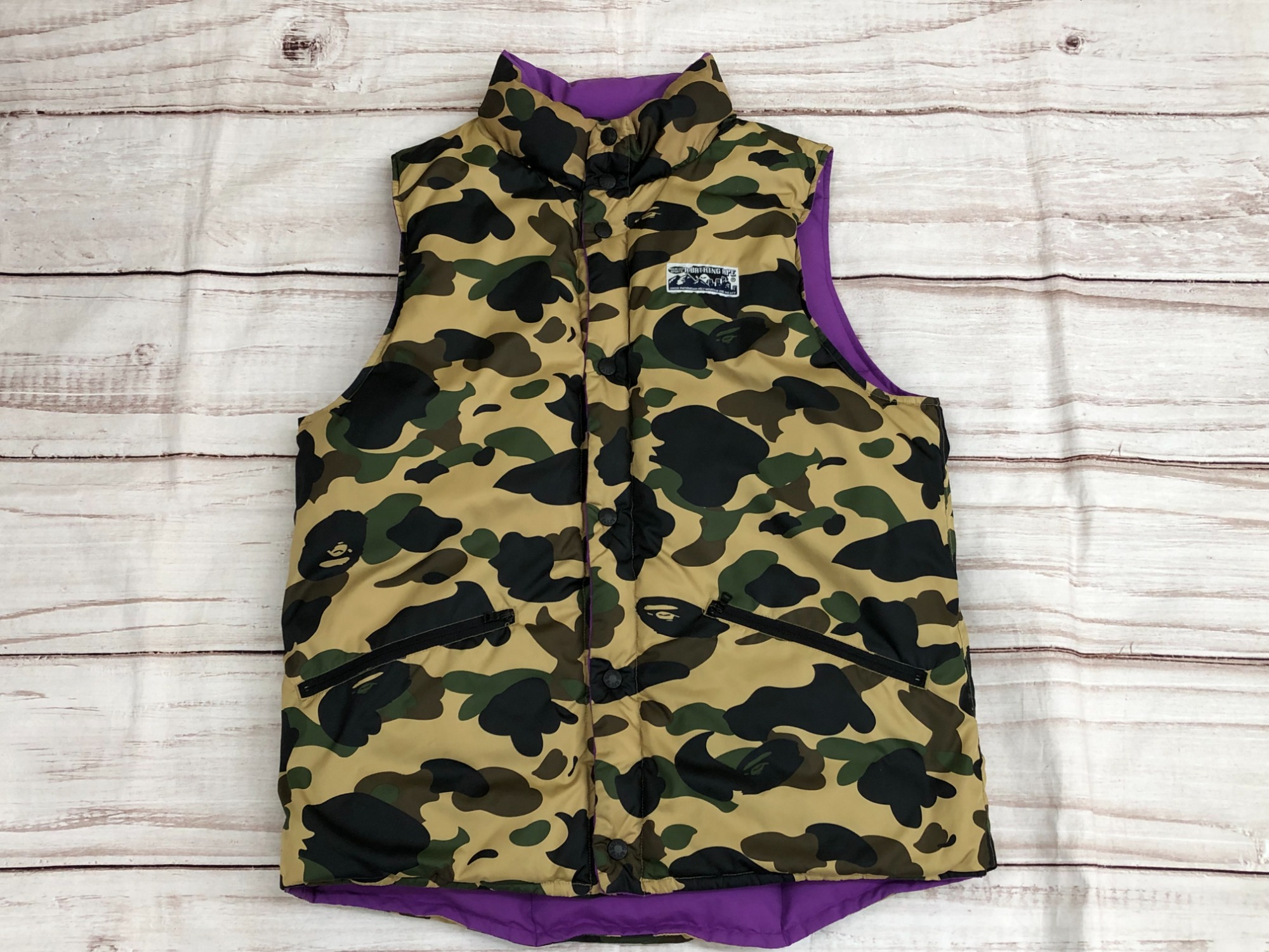 A BATHING APE/ア ベイシング エイプ】リバーシブルダウンベストが入荷