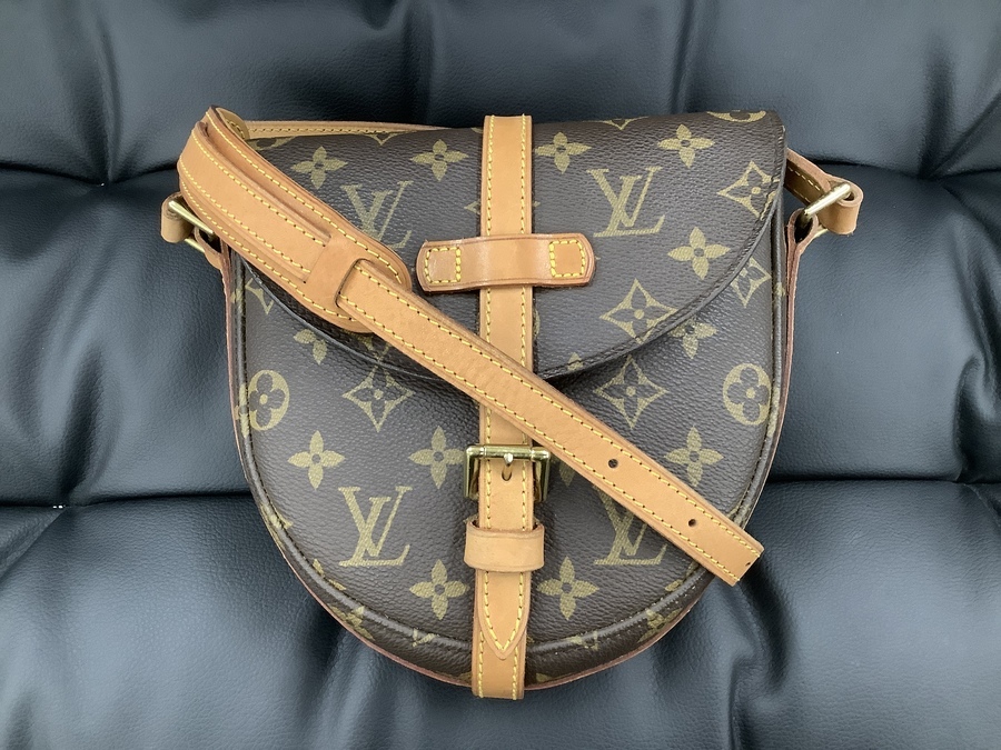 LOUIS VUITTON/ルイ・ヴィトン】モノグラム シャンティPMのご紹介です