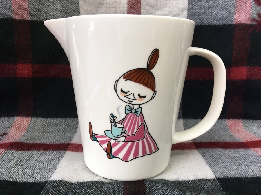 ARABIA(アラビア)よりムーミンシリーズのミムラねえさんのピッチャーが