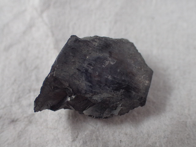 Yahoo!オークション 新疆隕石 非常に珍しい 現地写真あり 重さ7.65kg