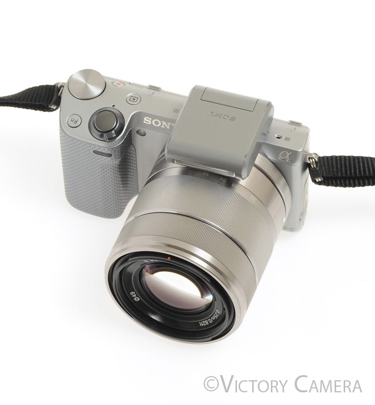 Sony NEX-5R 16.1MP Mirrorless Camera w/ 18-55mm Lens & Flash [EXC-]